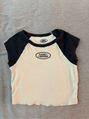 Land Rover x Pacsun Raglan Tee in tan and navy